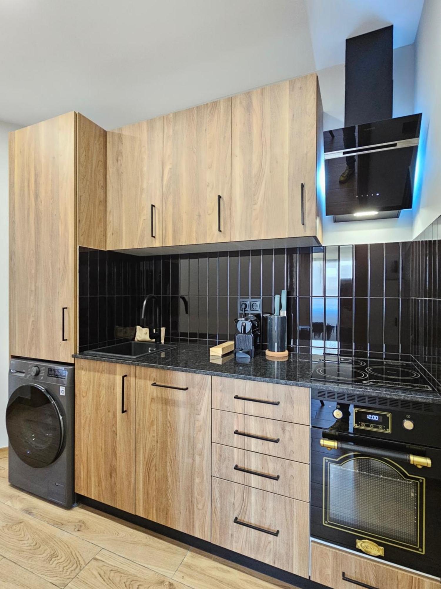 Lagom New, 5 Min Walk From The Sea Alberg