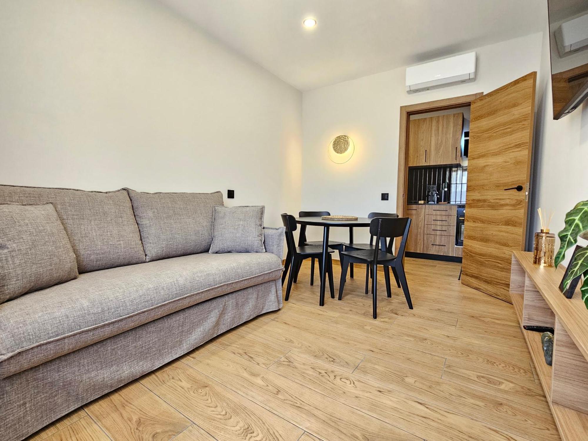 Alberg Lagom New, 5 Min Walk From The Sea *